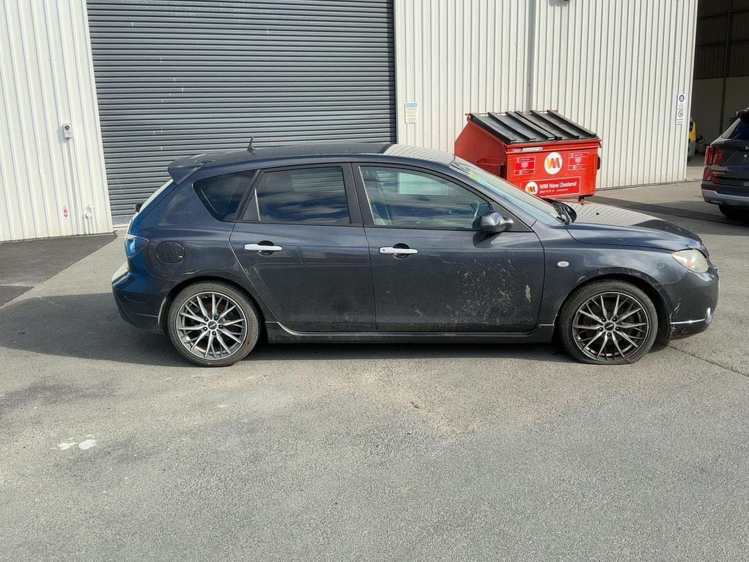2005 Mazda Axela BK3P